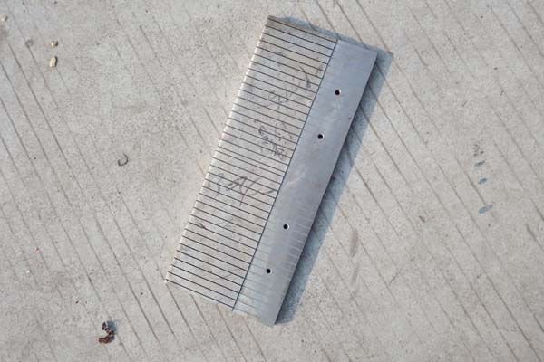 求购冷却器校正模具